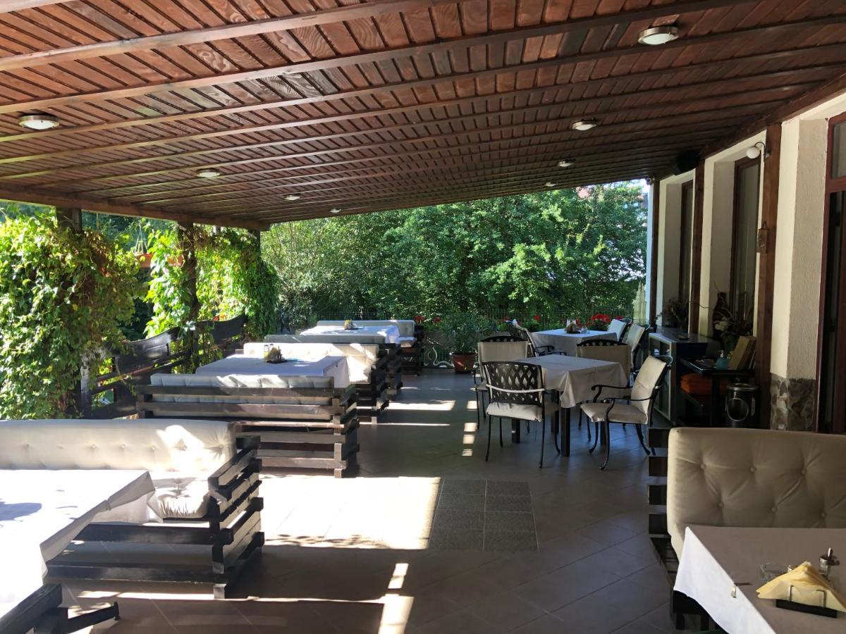 Hotel Boutique Garden Resort By Brancoveanu Моечу де Жос Екстериор снимка
