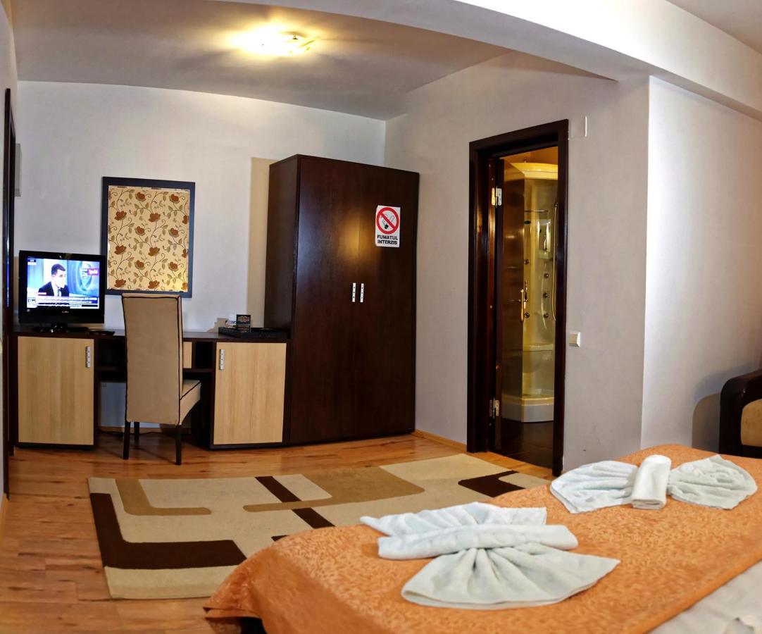 Hotel Boutique Garden Resort By Brancoveanu Моечу де Жос Екстериор снимка