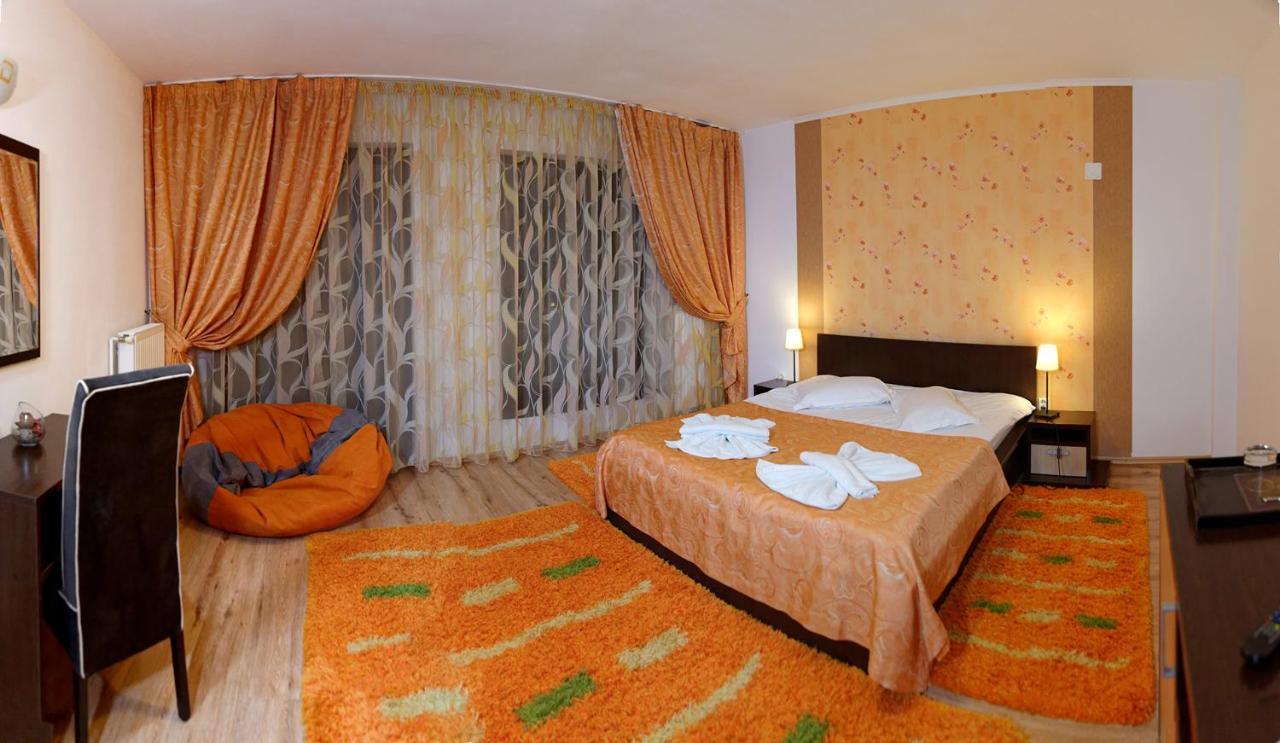 Hotel Boutique Garden Resort By Brancoveanu Моечу де Жос Екстериор снимка