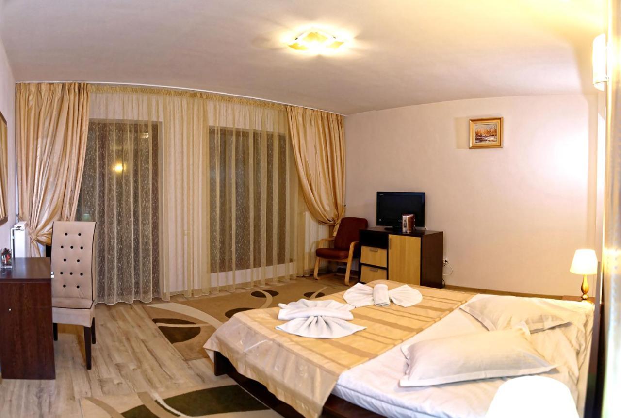 Hotel Boutique Garden Resort By Brancoveanu Моечу де Жос Екстериор снимка