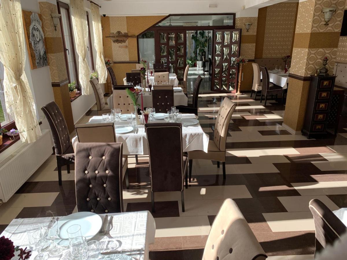 Hotel Boutique Garden Resort By Brancoveanu Моечу де Жос Екстериор снимка